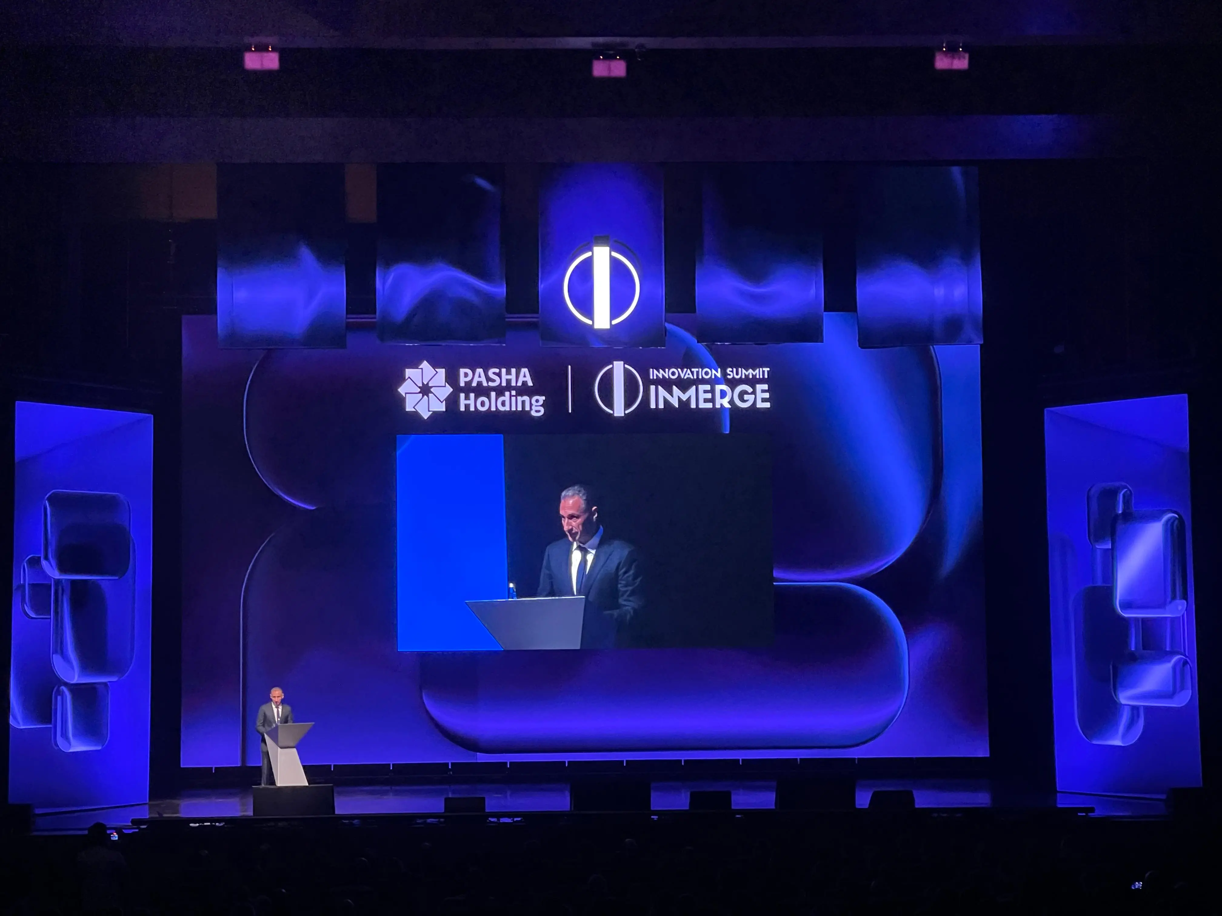 "Azərbaycanın müasir iqtisadi siyasətinin mərkəzində şaxələndirmə dayanır"