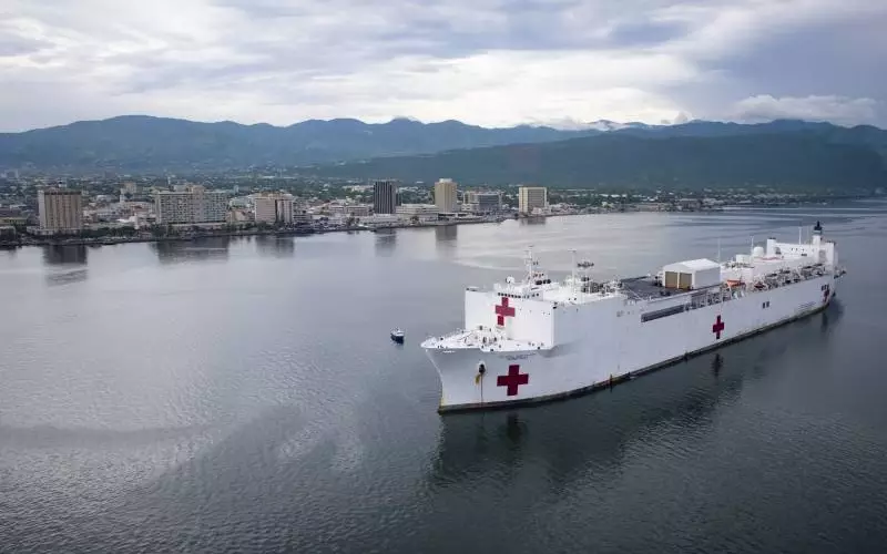 Fransa Qəzza zolağına üzən xəstəxana göndərir