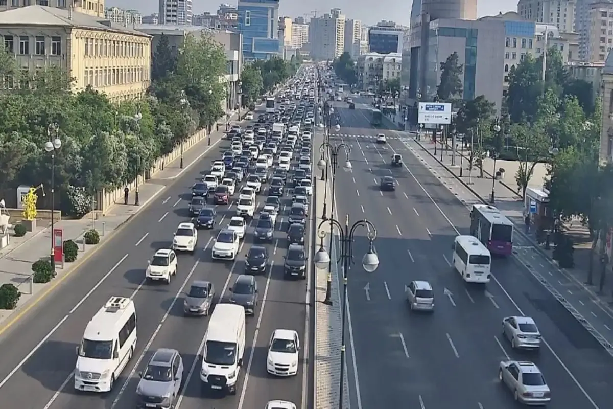 Bakıda bu yollarda sıxlıq var - SİYAHI