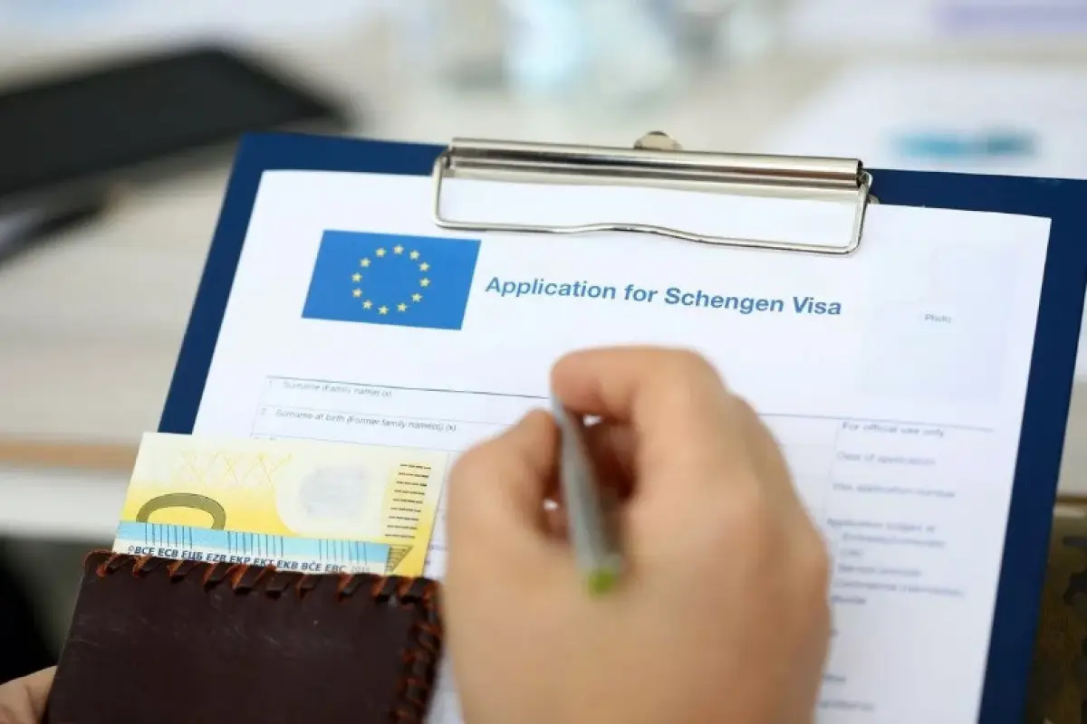 KİV: Almaniya Rusiyaya vizaların verilməsini sərtləşdirməyə çağırır