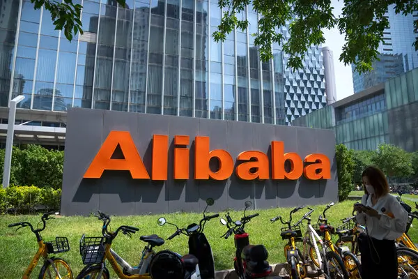 "Alibaba" dağılma planının ardından yüksəlib