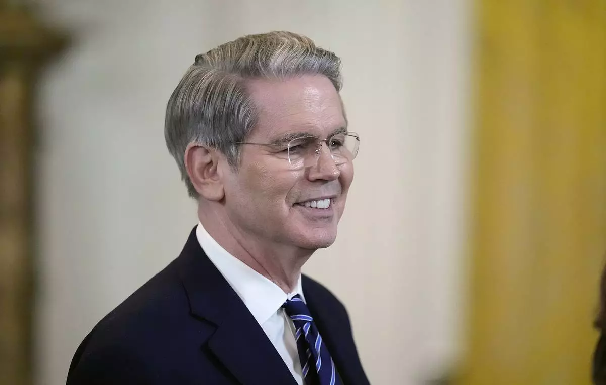 Çilinin daxili işlər naziri prezidentliyə namizəd olmaq üçün istefa verib