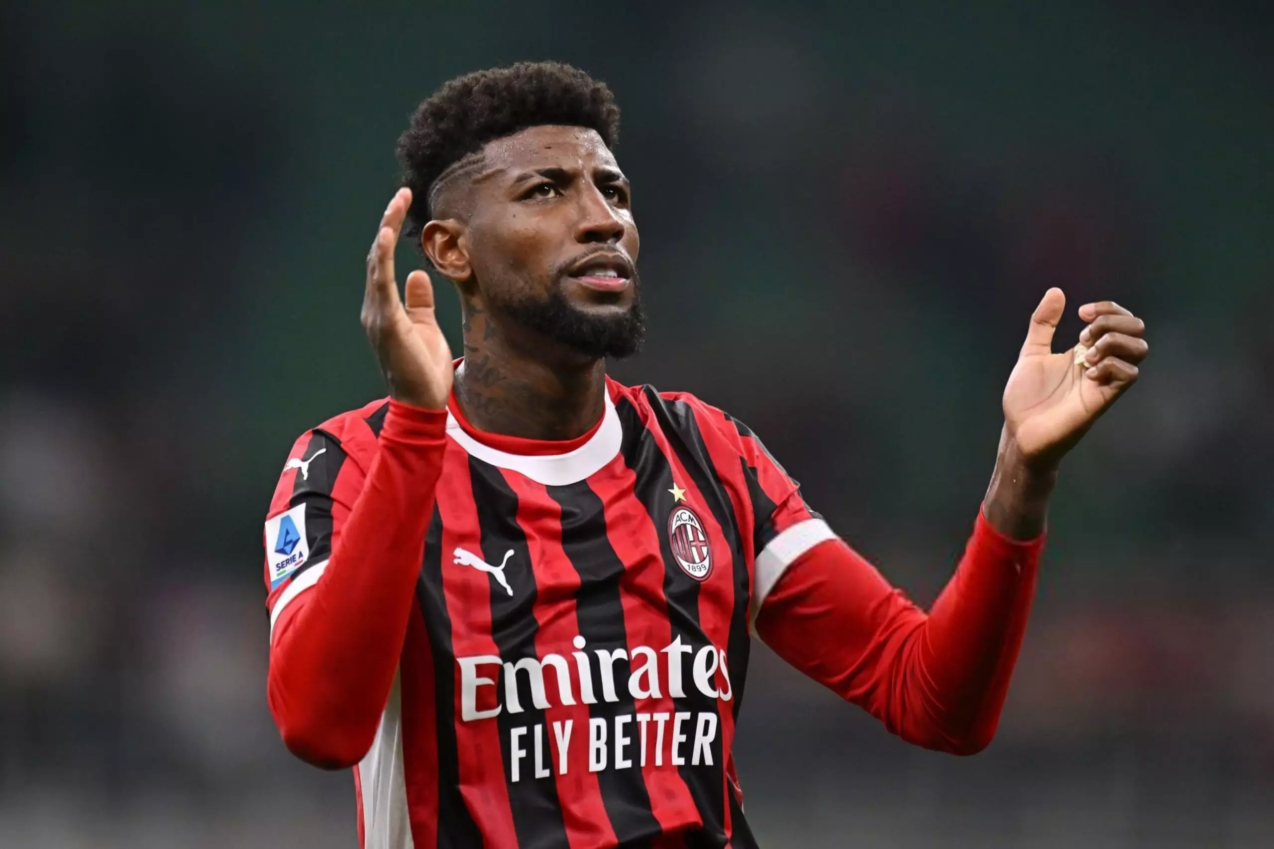 Emerson "Milan"ı tərk edir