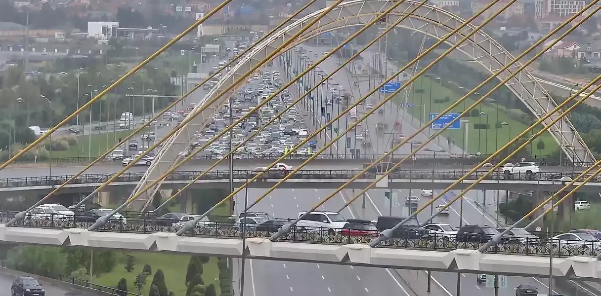 Bakıda bu yollar bağlıdır - FOTO