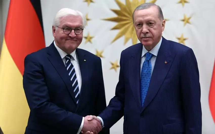 Ərdoğan almaniyalı həmkarı ilə görüşüb