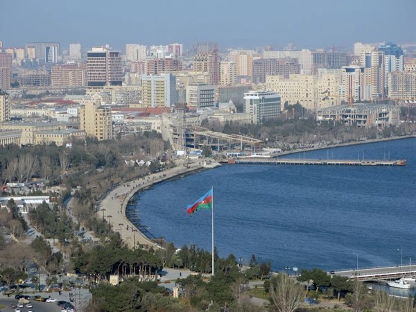 Dünən Bakıda temperatur iqlim normasından 9 dərəcə yüksək olub