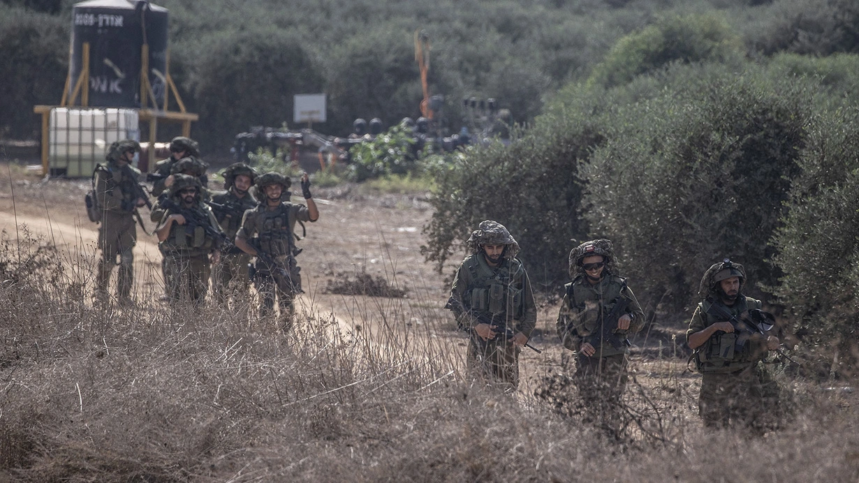 Dəməşq administrasiyası İsrail ordusunun Hələb hava limanını vurduğunu iddia edib