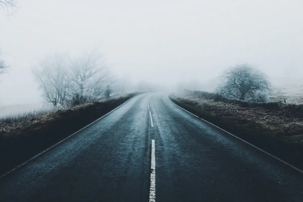 Yol polisi dağlıq yollarda hərəkət edən sürücülərə xəbərdarlıq edib