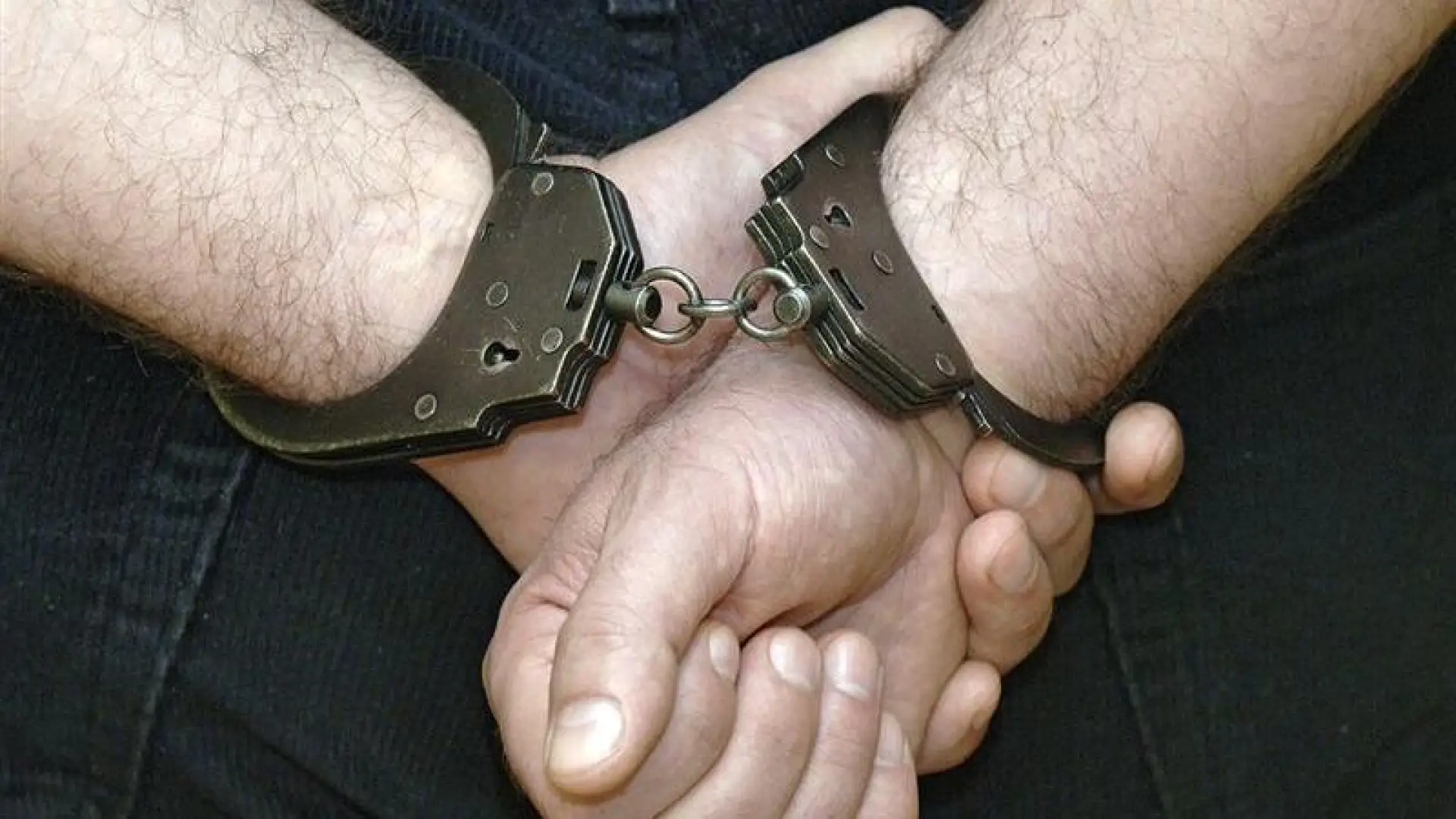 Qonşusunu qəsdən öldürməkdə şübhəli bilinən şəxs tutulub