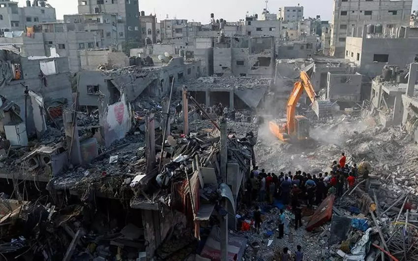 ÜST Qəzzanın cənubundakı xəstəxanadan xəstələri təxliyə edir