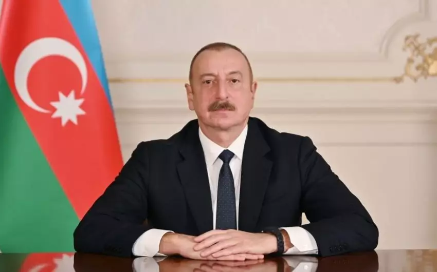 Dmitri Medvedev Prezident İlham Əliyevə məktub ünvanlayıb