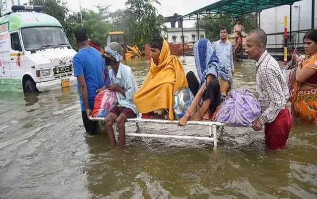 Hindistanda leysan yağışlar nəticəsində ölənlərin sayı artıb
