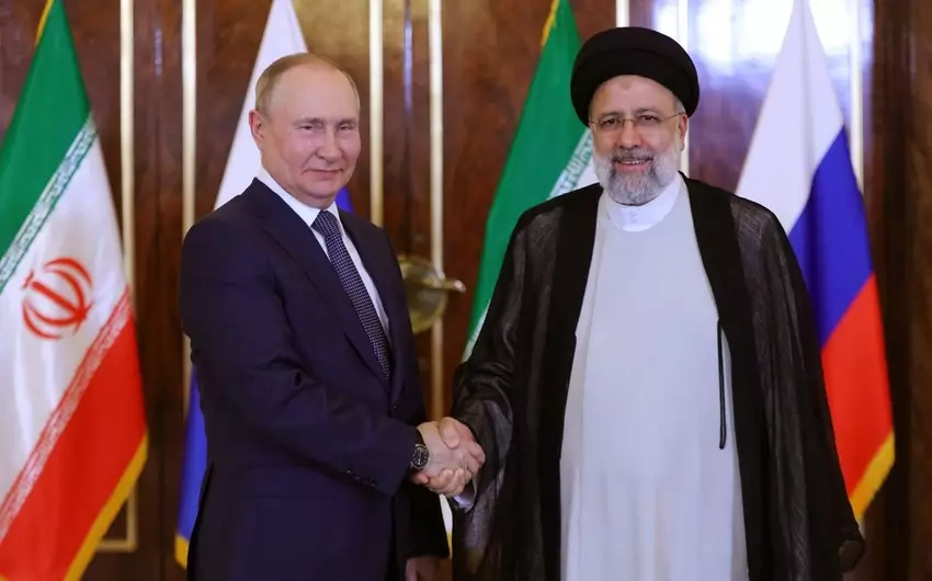 Putinlə Rəisi arasında telefon danışığı olub