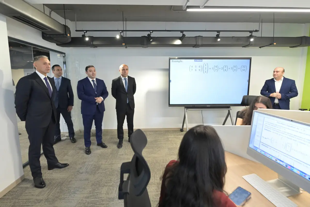 Emin Əmrullayev Süni İntellekt Akademiyasının açılışında iştirak edib