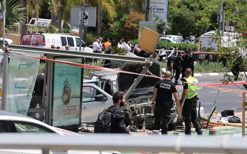 Təl-Əvivdə terrorçu 7 nəfərə xəsarət yetirib