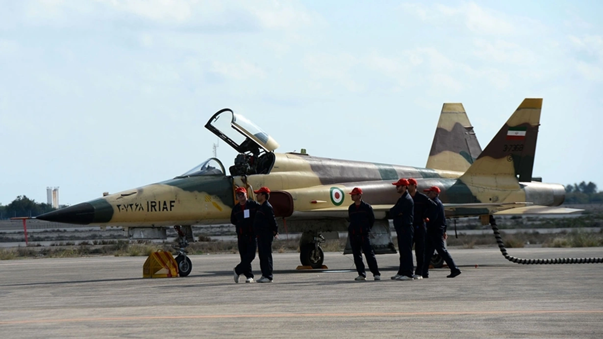 İranın cənubunda Su-22 qırıcısı qəzaya uğrayıb