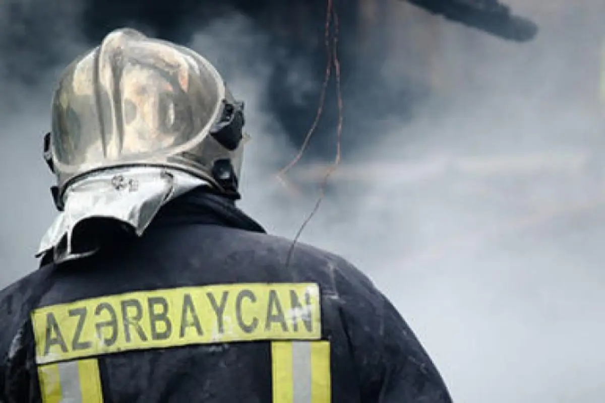 Abşeronda anbarda güclü yanğın baş verib - YENİLƏNİB