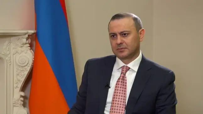 Armen Qriqoryan Moskvaya gedir