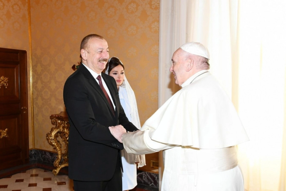 Azərbaycan Prezidenti Roma Papasını təbrik edib