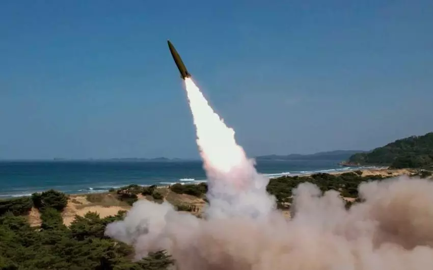 KXDR yeni taktiki ballistik raketi sınaqdan keçirib