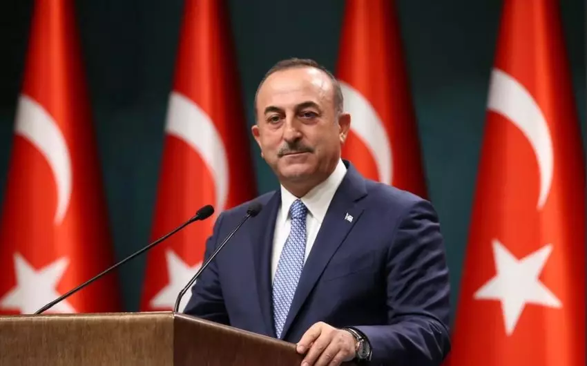 Mövlud Çavuşoğlu: "Ermənistan gərginlik yaradır, Qarabağa silah daşıyır"