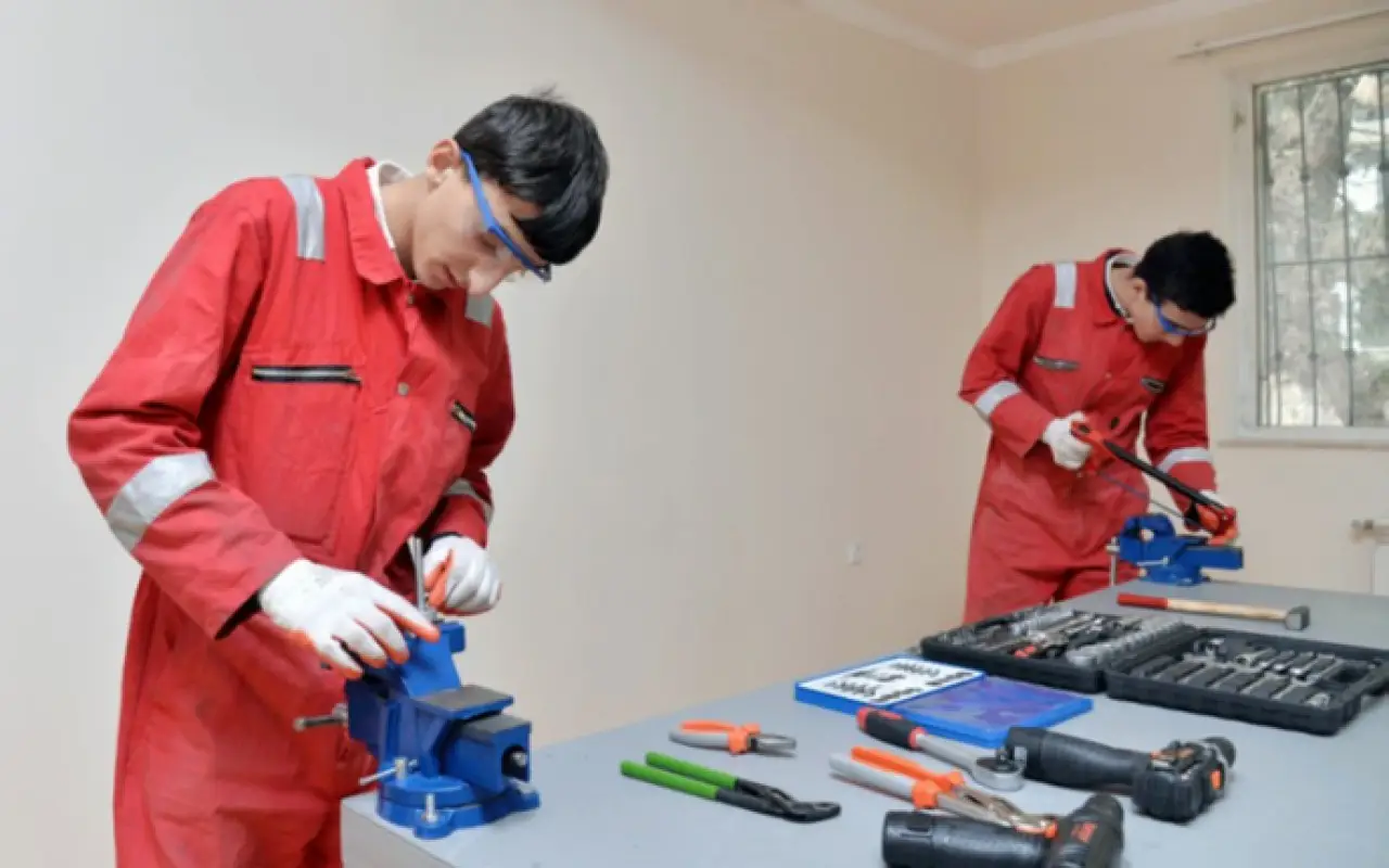 Quba və Füzulidə yeni Peşə təhsili müsəssisələri tikilir