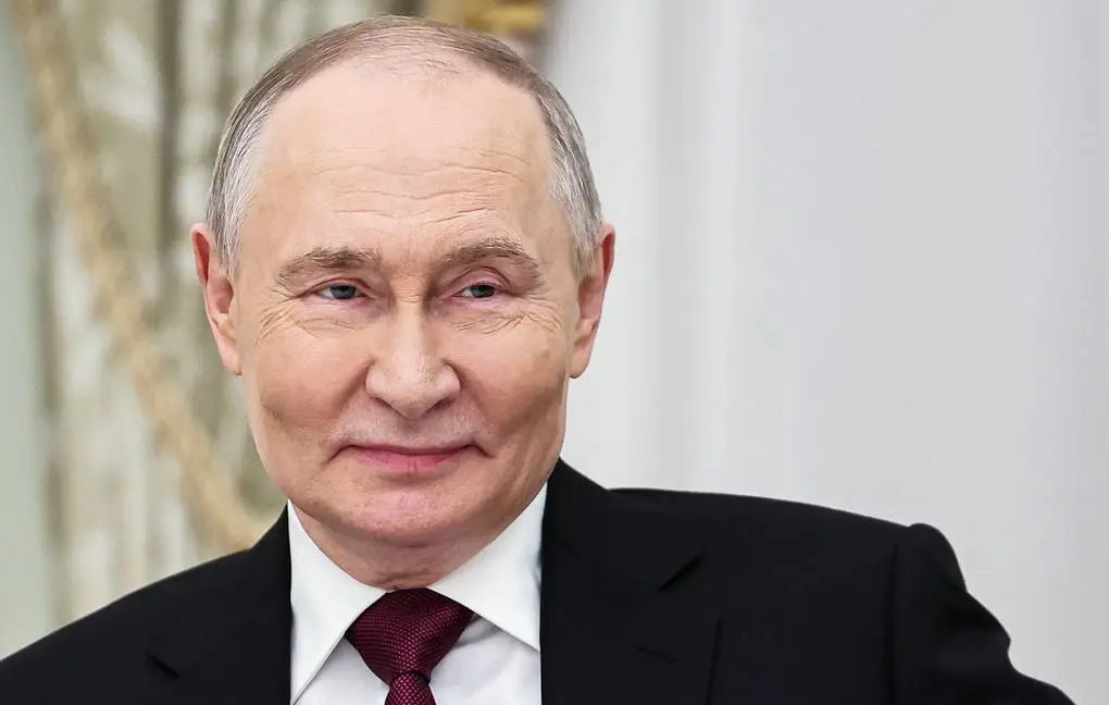 "Modinin Hindistanı göstərir ki, ona koloniya kimi yanaşmaq olmaz" - Putin