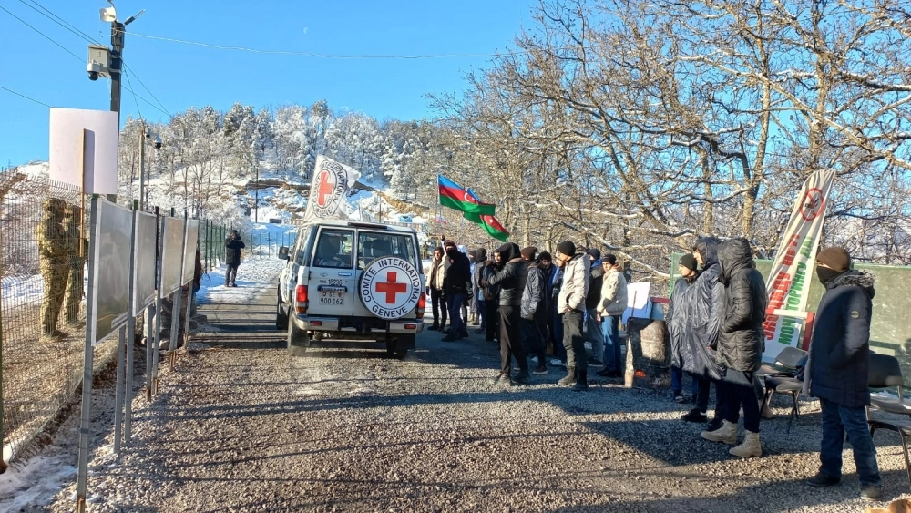 Xankəndi Laçın yolunda maneəsiz hərəkət davam edir-YENİLƏNİB