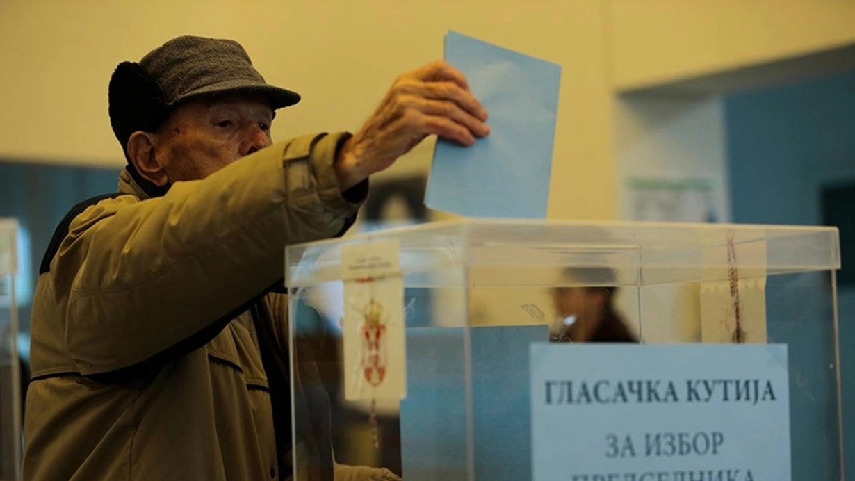 Serbiyadakı seçkilər 17 dekabrda baş tutacaq