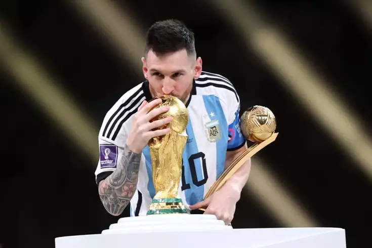 Lionel Messi karyerasını bitirməklə bağlı sualı cavablandırıb