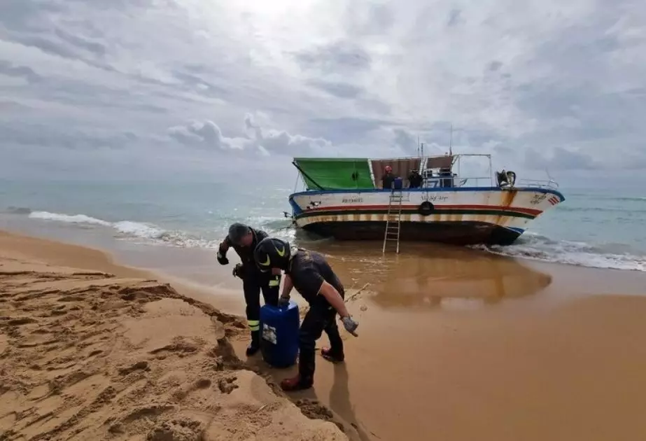 Siciliya sahillərində miqrantları daşıyan qayıq batdı