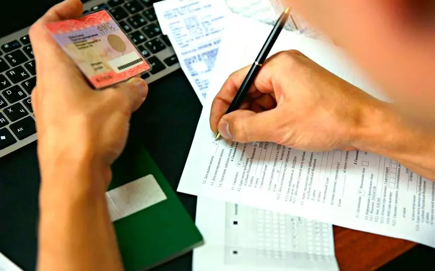 Rusiyada vətəndaşlıq almış şəxslərin xarici sürücülük vəsiqələri etibarsız olacaq