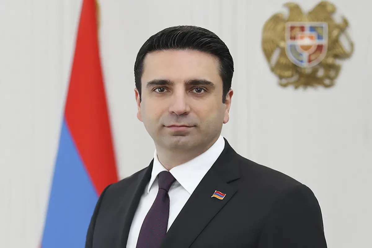 Ermənistan parlamentinin sədri Sankt-Peterburqa səfər edəcək