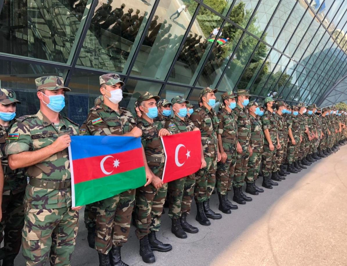 Azərbaycan FHN-dən Türkiyəyə ezam olunmuş xilasedicilərin sayı açıqlandı