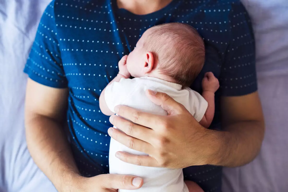 Sankt-Peterburqda mühacir üç aylıq körpəni anasından oğurlayıb