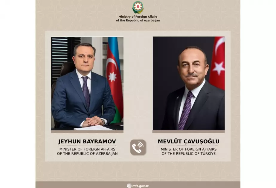 Ceyhun Bayramov Mövlud Çavuşoğlu ilə danışıb