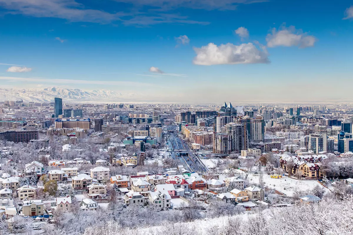 Almatıda güclü zəlzələ baş verib