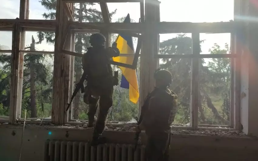 Ukrayna ordusu daha bir qəsəbəni işğaldan azad edib