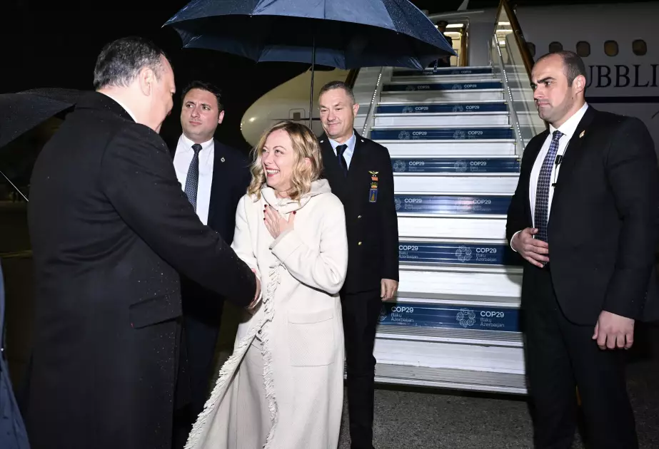 Meloni Azərbaycana səfərə gəlib