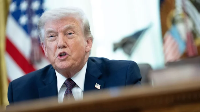 Donald Tramp Hörmüz boğazı ilə bağlı mövqeyini açıqlayıb