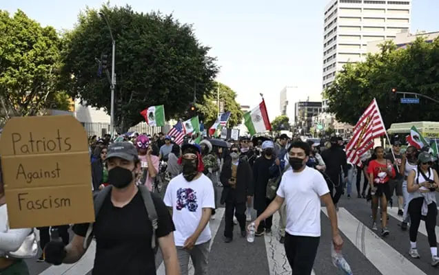 Los-Ancelesdə komendant saatı elan edildi