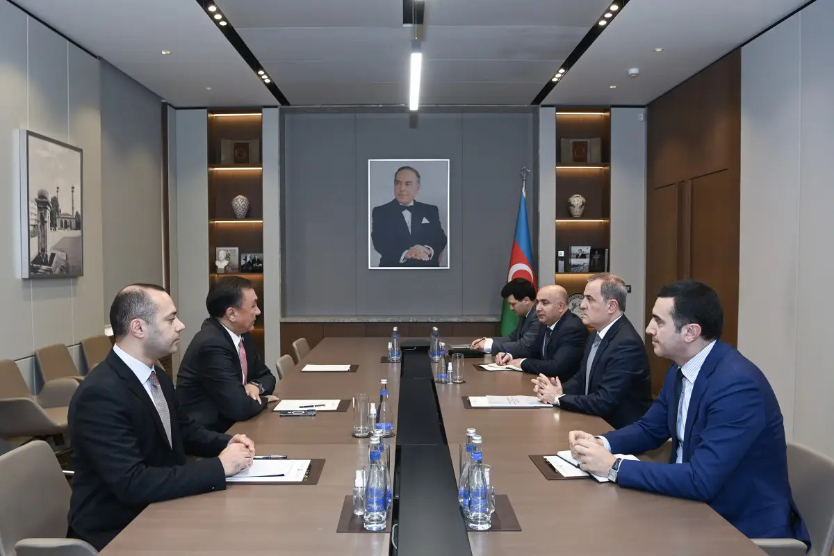 Ceyhun Bayramov TDT baş katibini qəbul edib