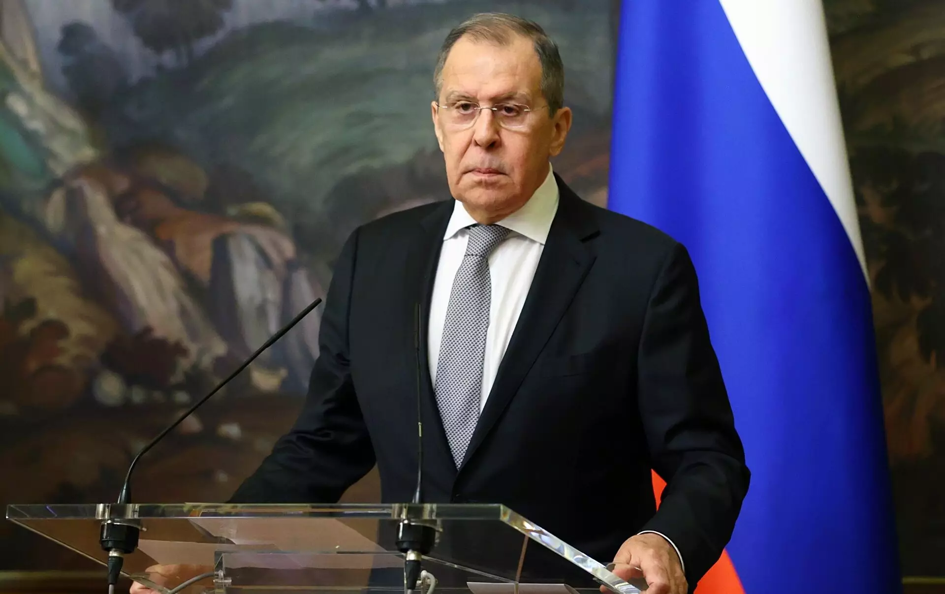 Lavrov: “Qarabağdan çıxmaq istəyən insanları saxlaya bilmərik”