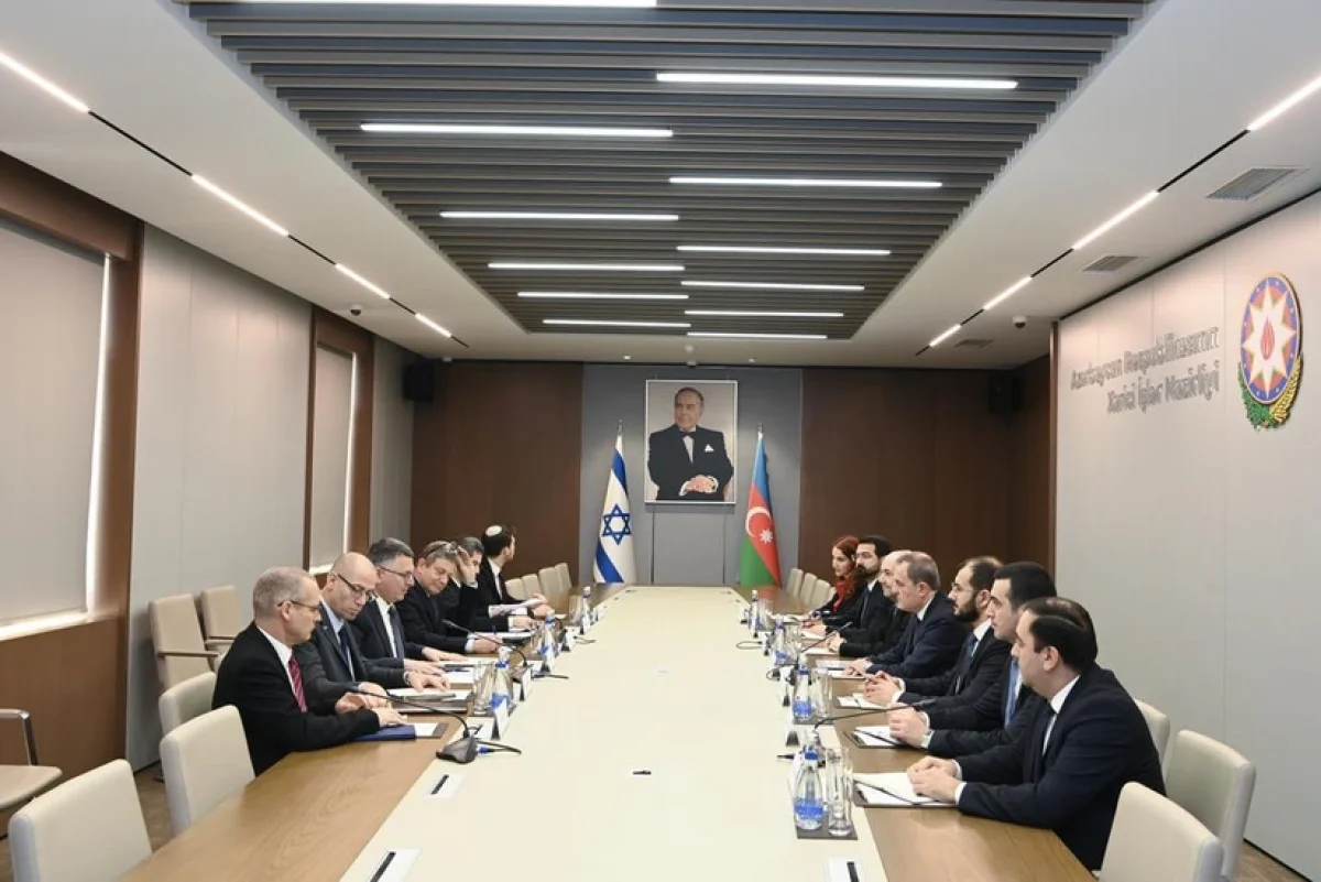 Azərbaycan və İsrail XİN rəhbərləri arasında geniştərkibli görüş keçirilib
