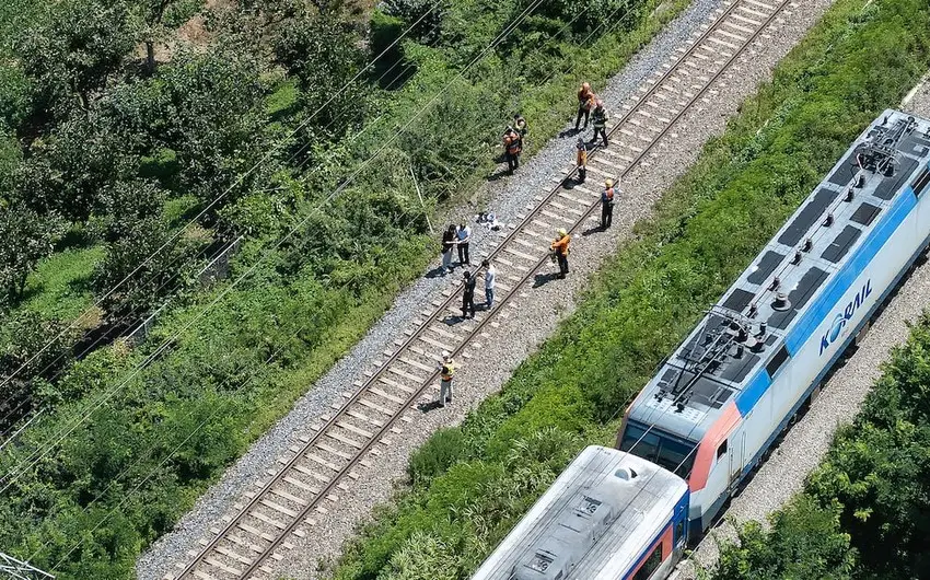 Cənubi Koreyada qatar dəmiryolçuları vurub, ölən və yaralananlar var