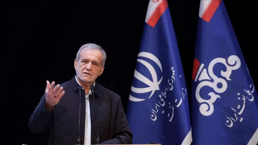 Pezeşkian Trampın İran rəsmilərinə qarşı “korrupsiya” ittihamına münasibət bildirib
