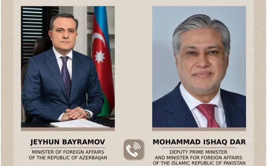 Ceyhun Bayramov pakistanlı həmkarı ilə danışdı