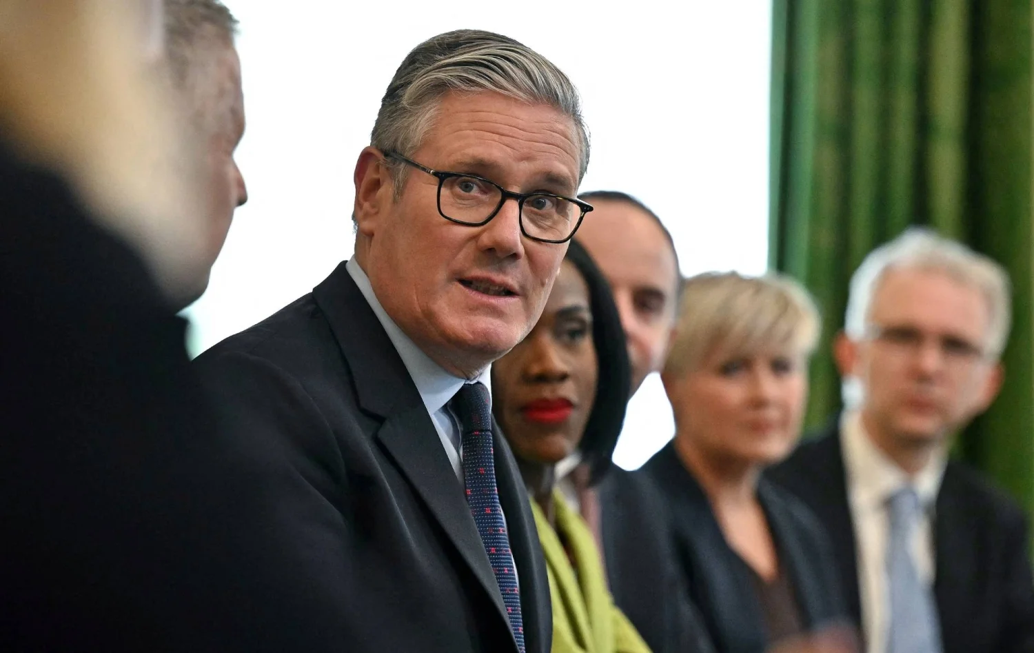 Starmer istefa verməkdən imtina etdi