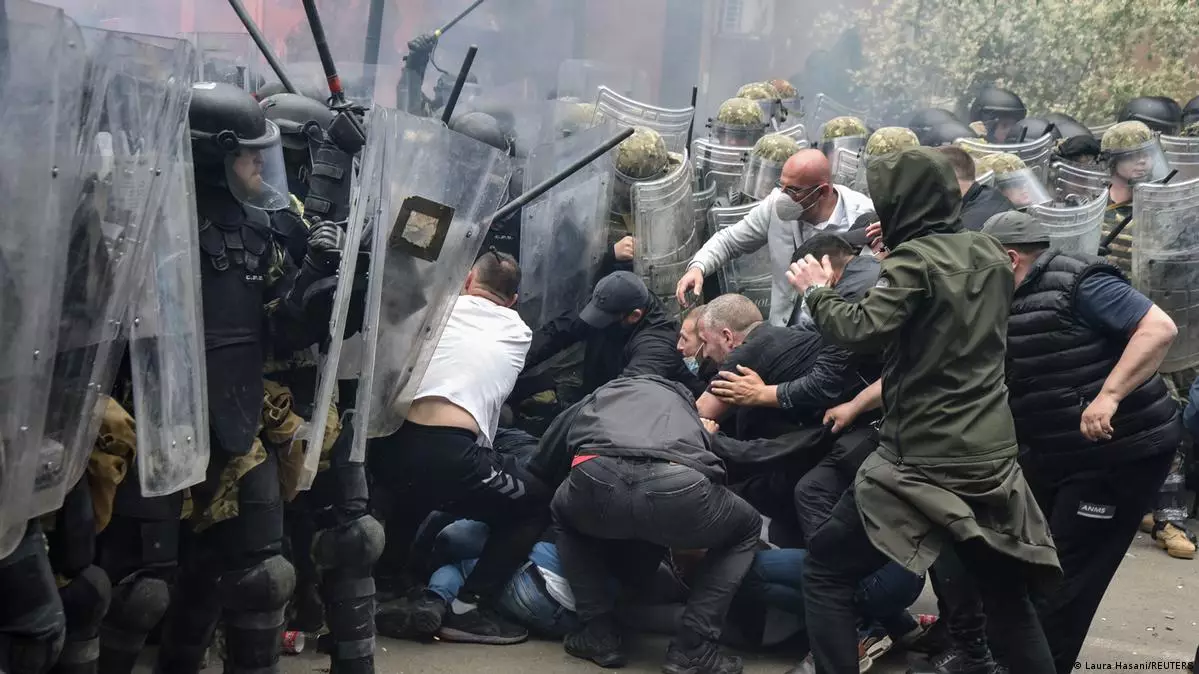 Kosovoda gərginlik davam edir