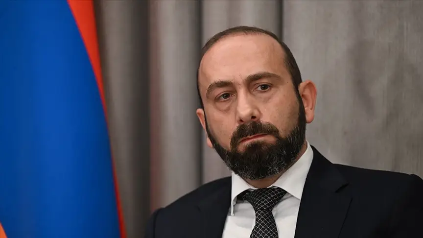 Mirzoyan rusiyalı həmkarı Lavrova cavab verib: “Daxili işlərimizə qarışmayın”